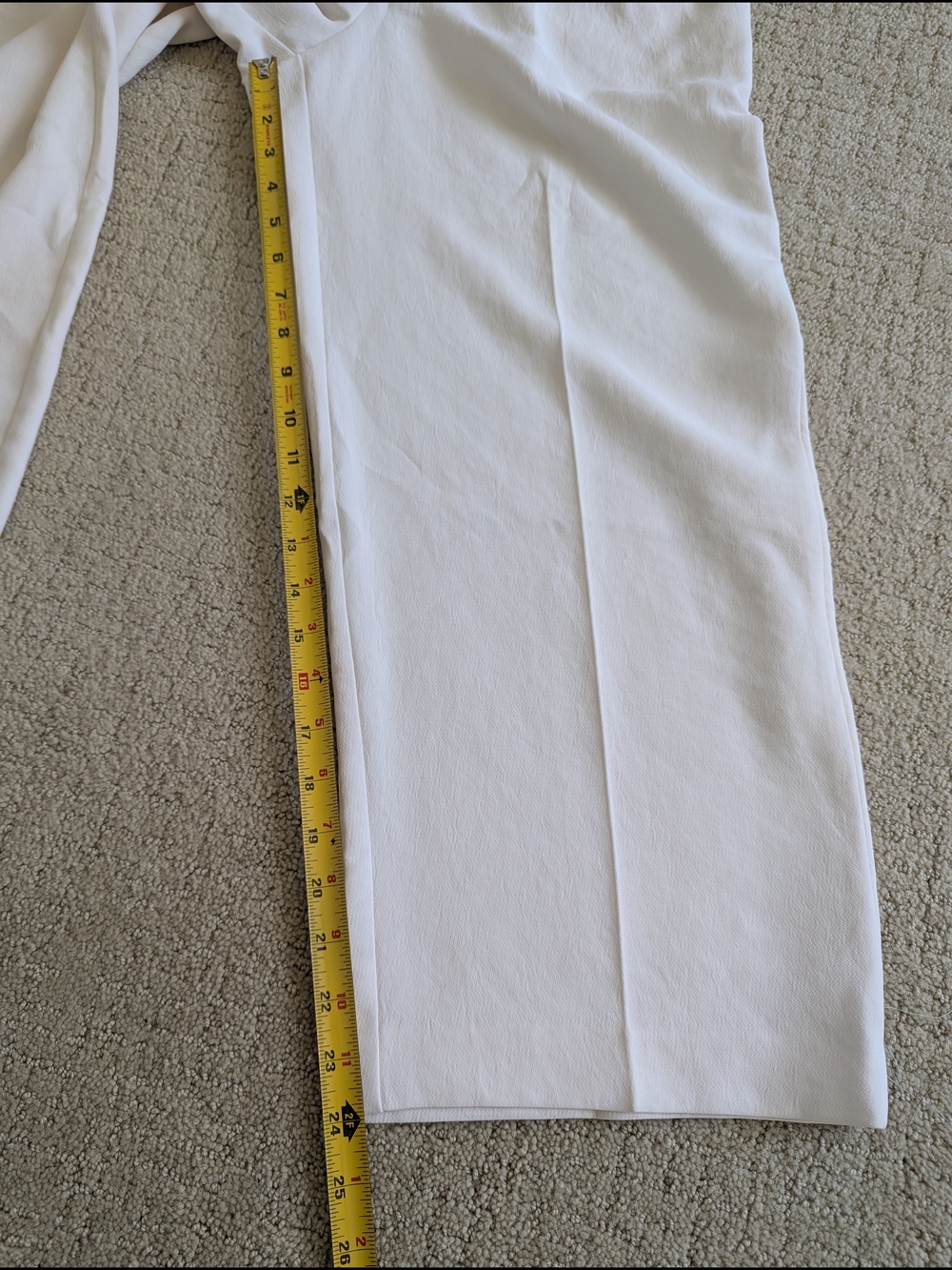 Wilfred Aritzia The Effortless Pant 8 Light Birch Crepette Pleated Cropped Work - Picture 5 of 7